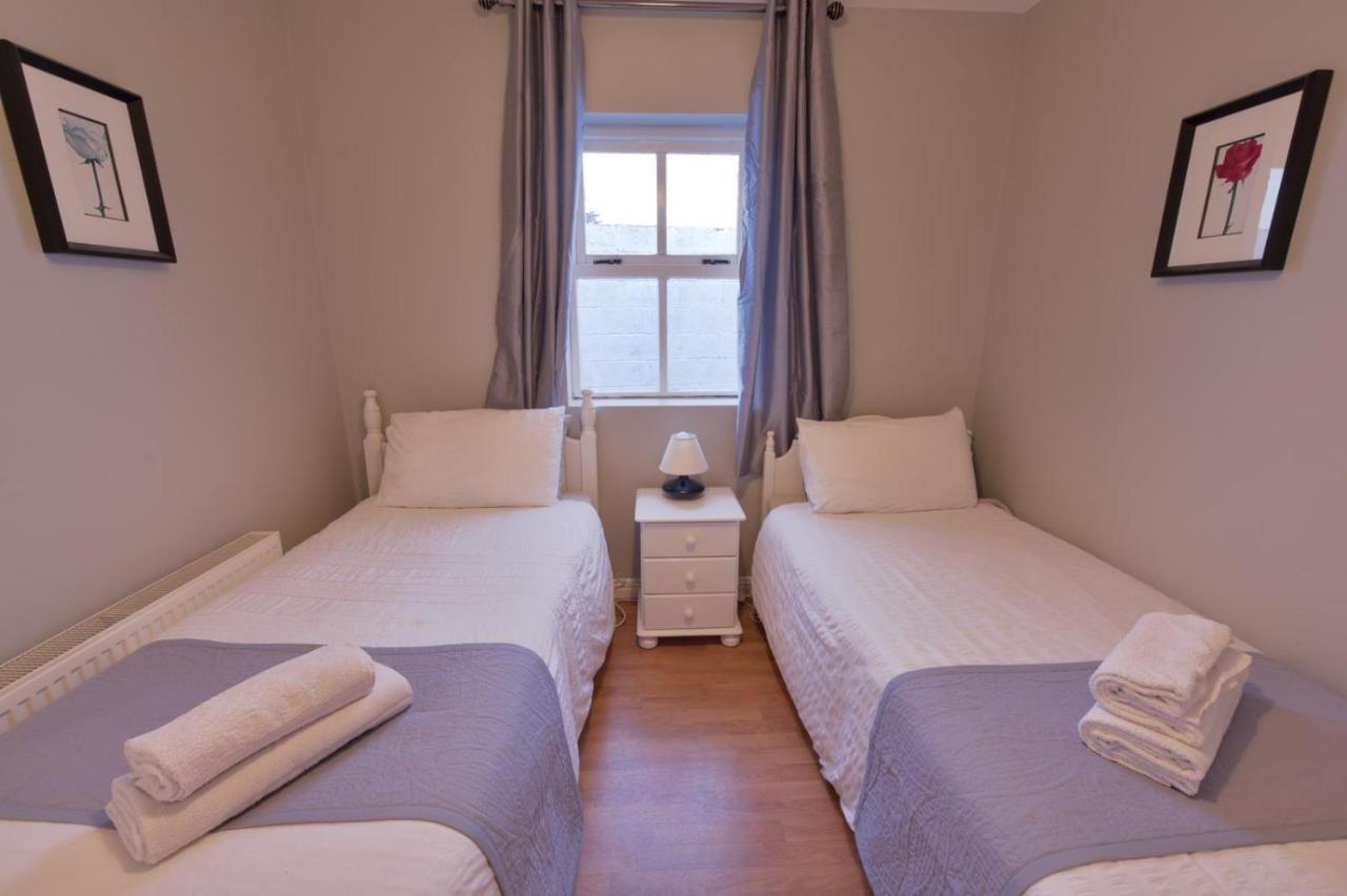 Ocean Breeze Apartment Lahinch Ngoại thất bức ảnh